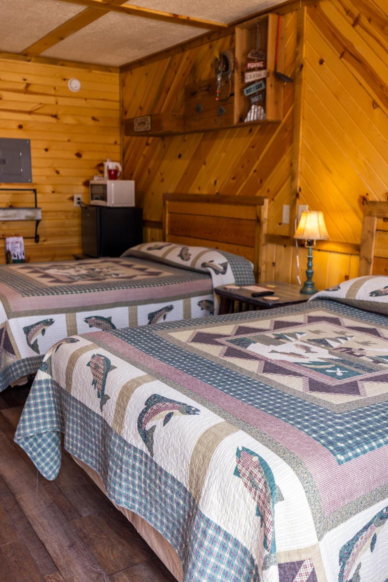Sunset Rv Park And Motel Бель-Форч Экстерьер фото
